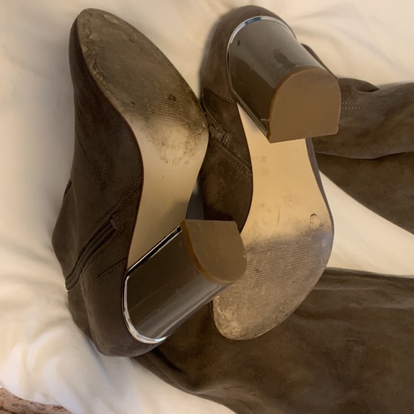 Over the knee boots with lace up back and zipper - Picture 2 of 7